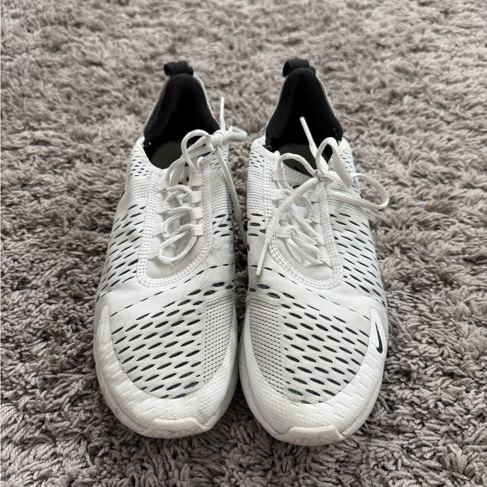 Nike Women’s Air Max 270 Shoe. US 7.